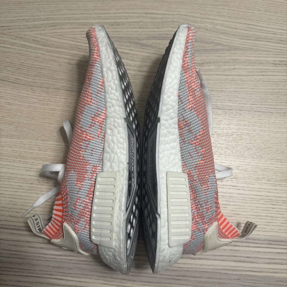 Adidas NMD_R1 Primeknit Boost Shrimp🔥RARE COLOR🔥 Men's Size 7.5
